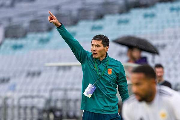 中国男足迎战非洲劲旅喀麦隆 邵佳一详解战术应