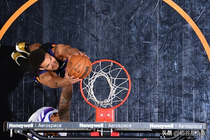 太阳轻取爵士伊戈达罗攻防全能成关键